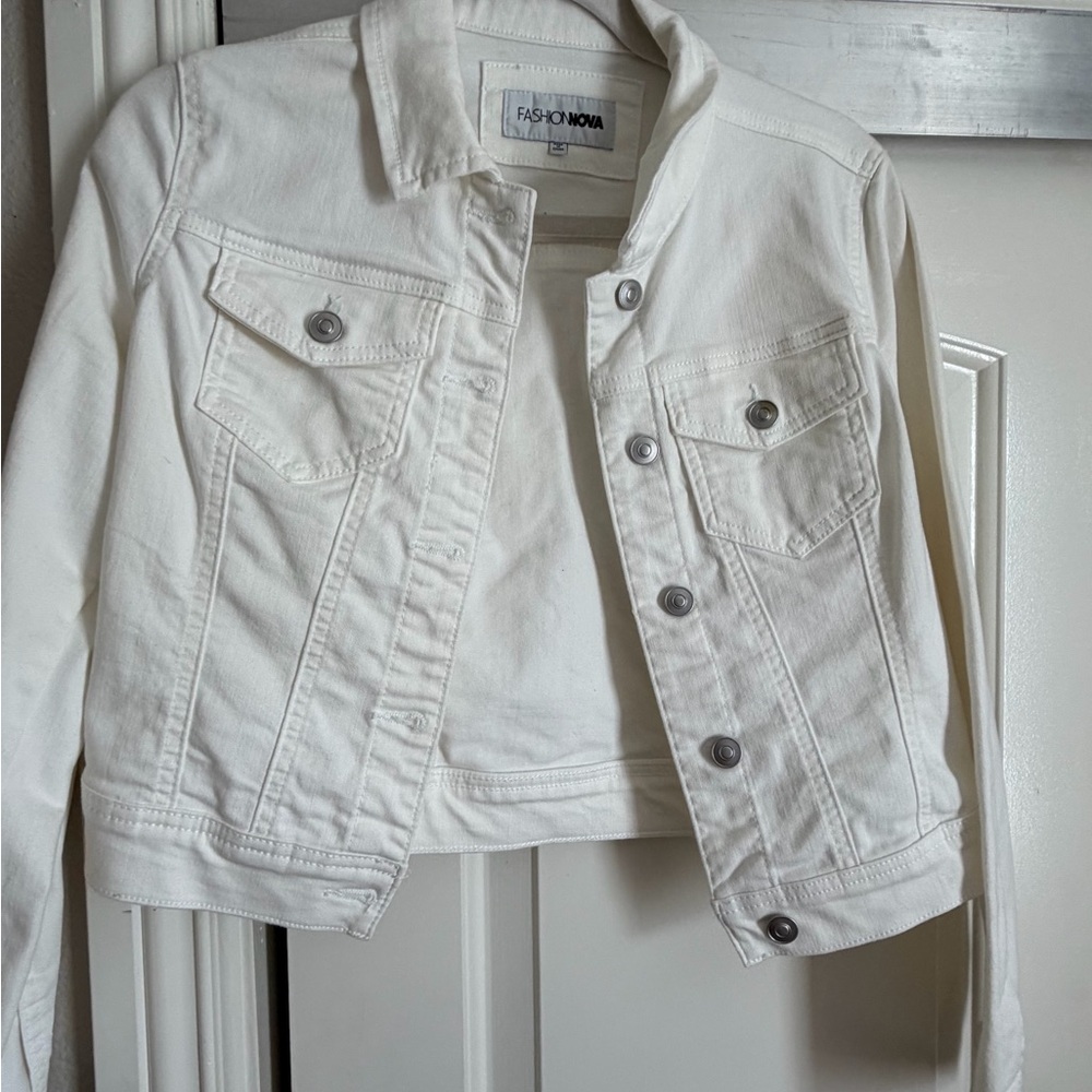 Fashion Nova Cream Button-Up Jacket